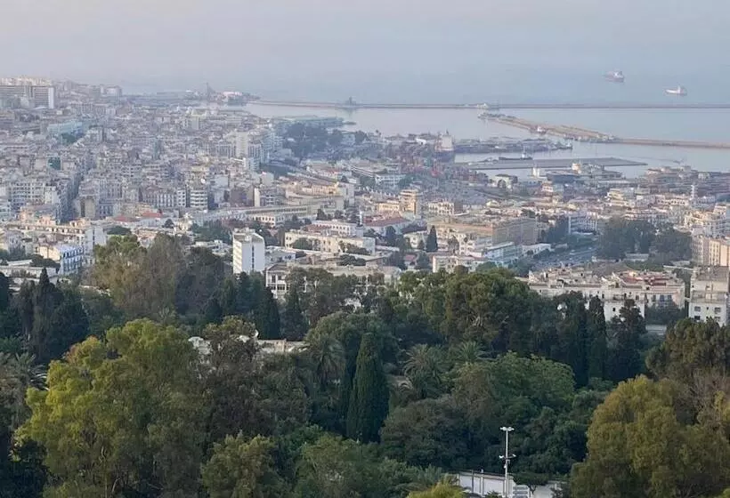 تختخواب و صبحانه Villa Dar Annette