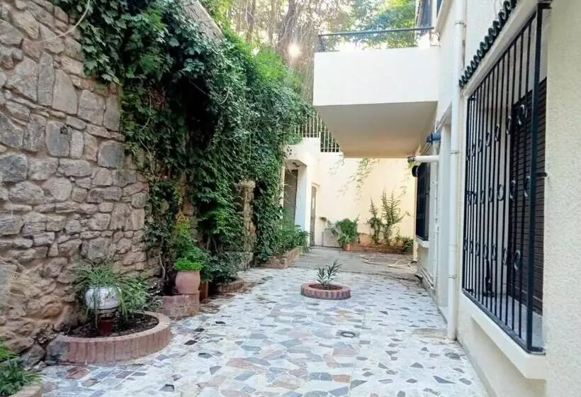 تختخواب و صبحانه Villa Dar Annette