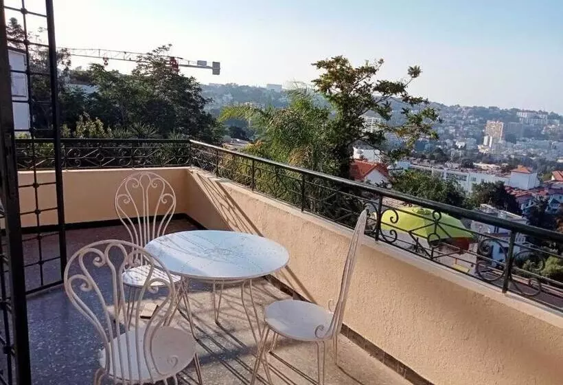 تختخواب و صبحانه Villa Dar Annette