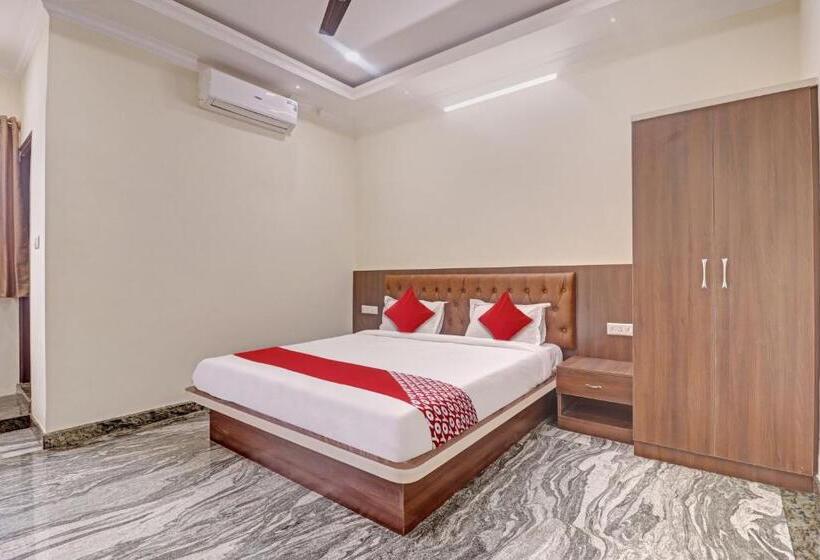 Hotel Ashraya Paradise