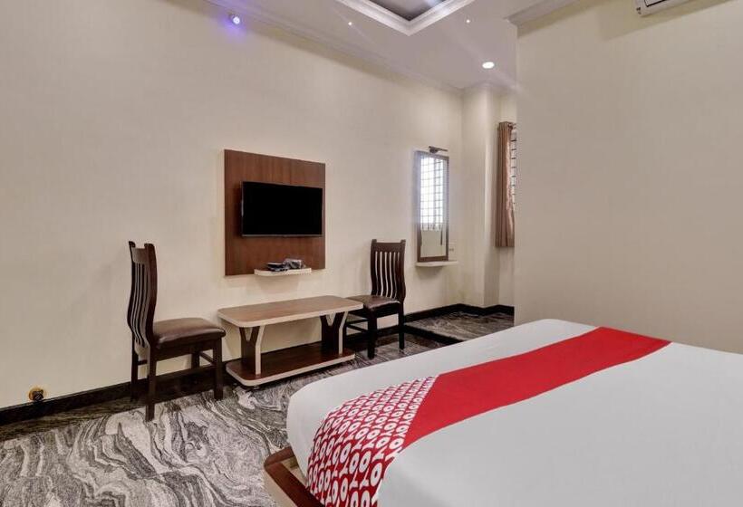 Hotel Ashraya Paradise