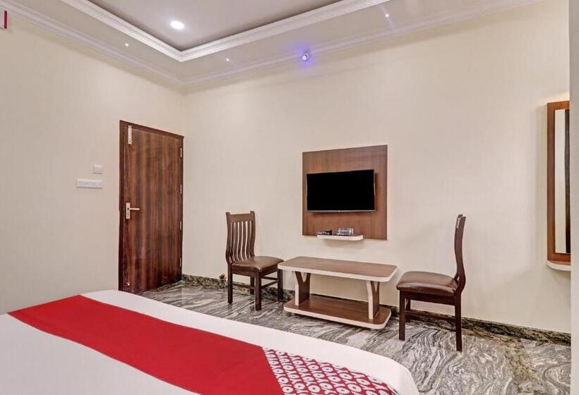 Hotel Ashraya Paradise