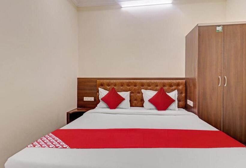 Hotel Ashraya Paradise