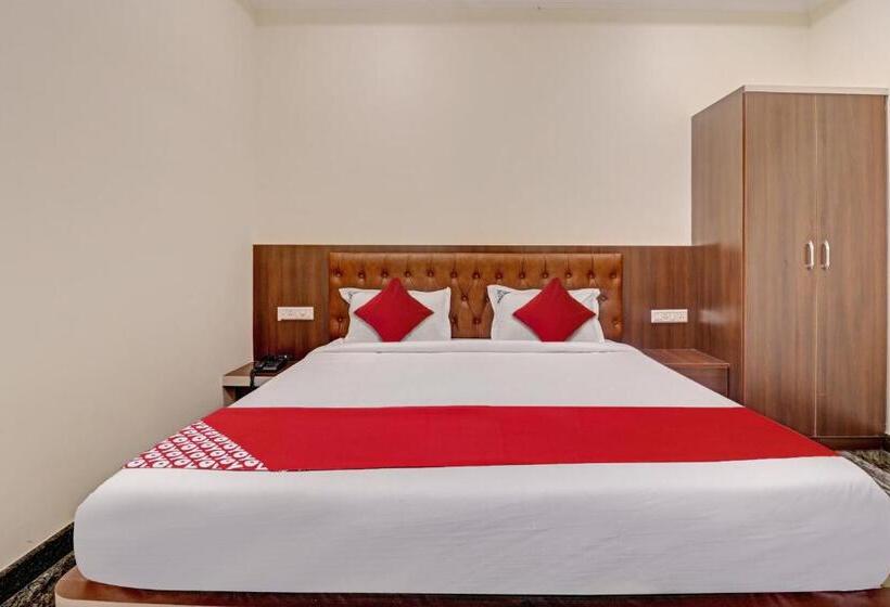 Hotel Ashraya Paradise