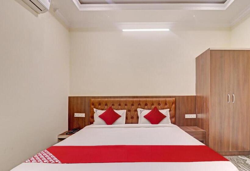 Hotel Ashraya Paradise