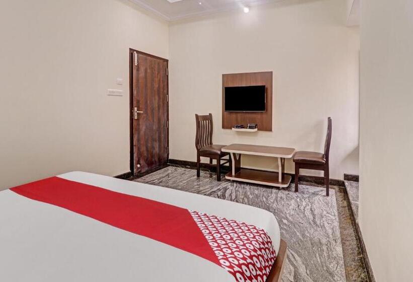 Hotel Ashraya Paradise