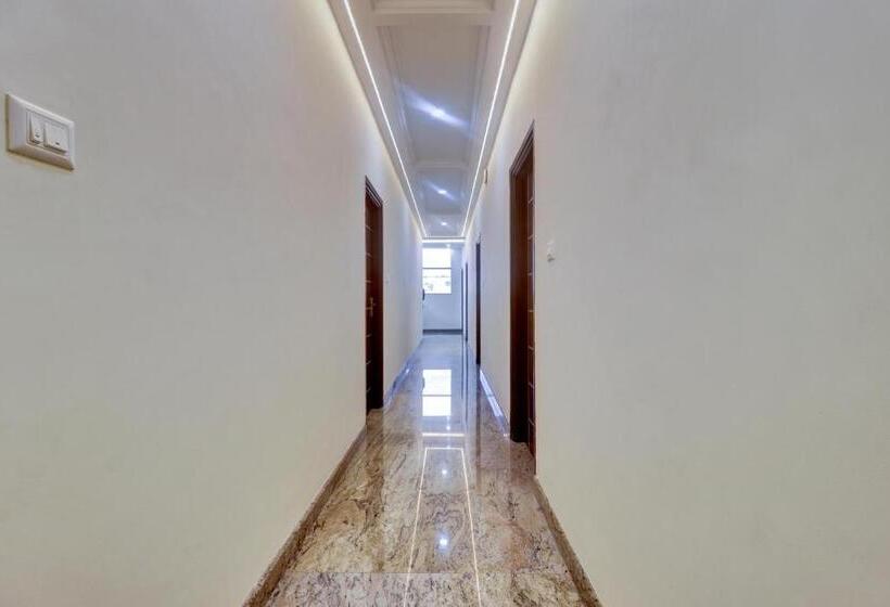 Hotel Ashraya Paradise