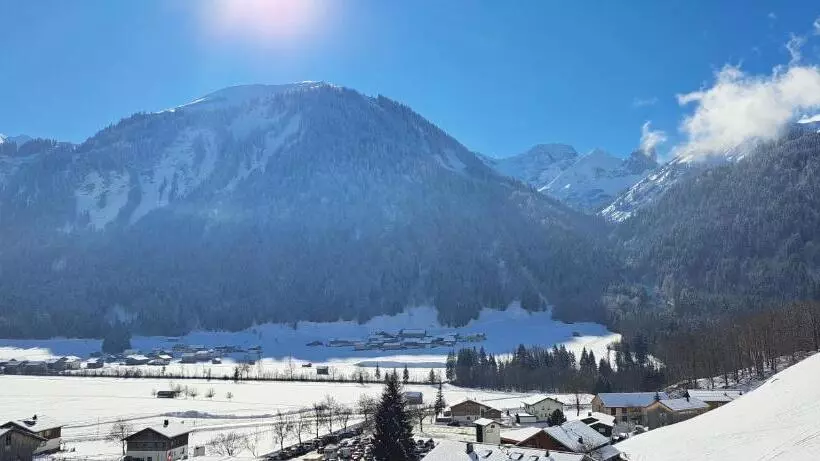 Hotelli Ferienwohnung Bergtraum
