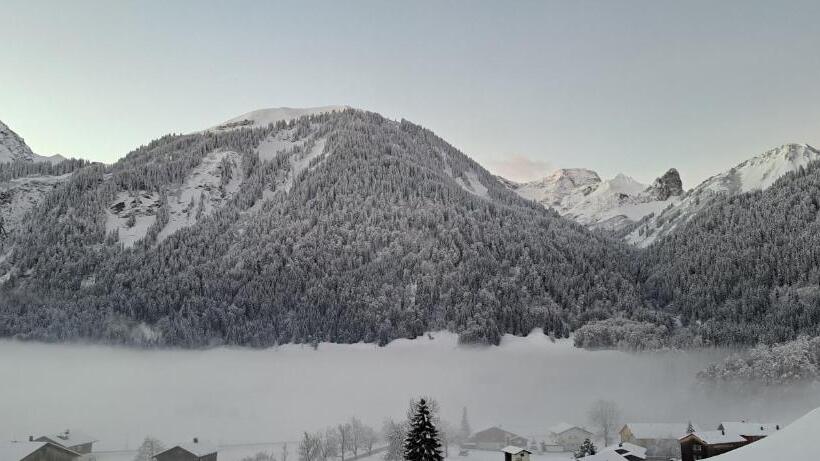 هتل Ferienwohnung Bergtraum