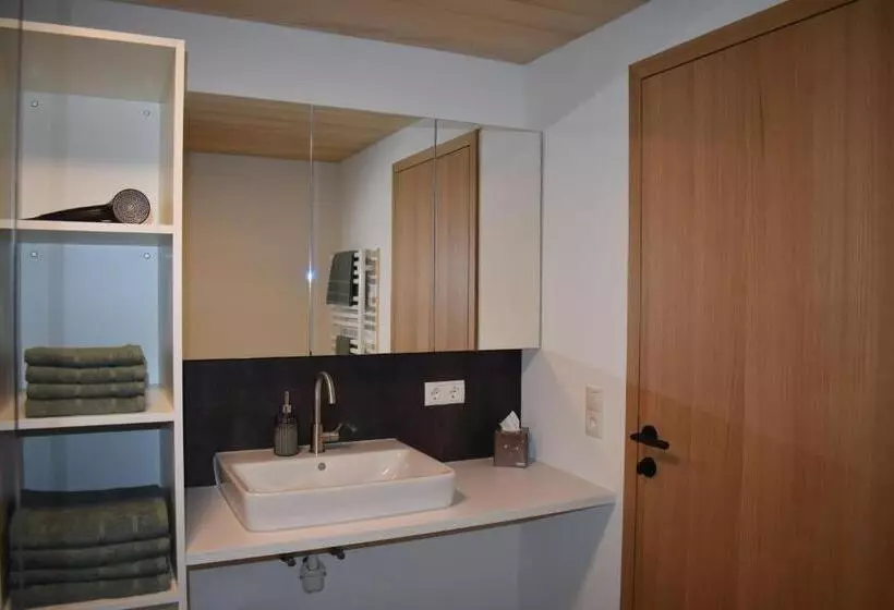 Hotelli Ferienwohnung Bergtraum