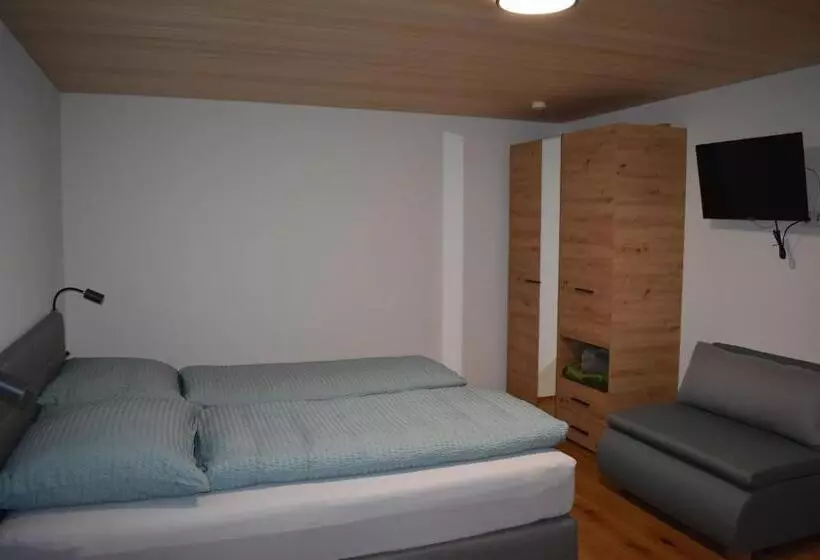 Hotelli Ferienwohnung Bergtraum
