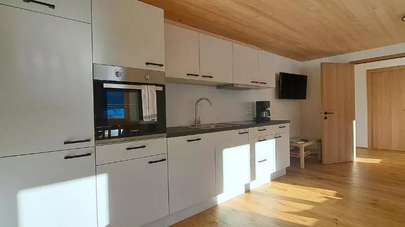 Hotelli Ferienwohnung Bergtraum