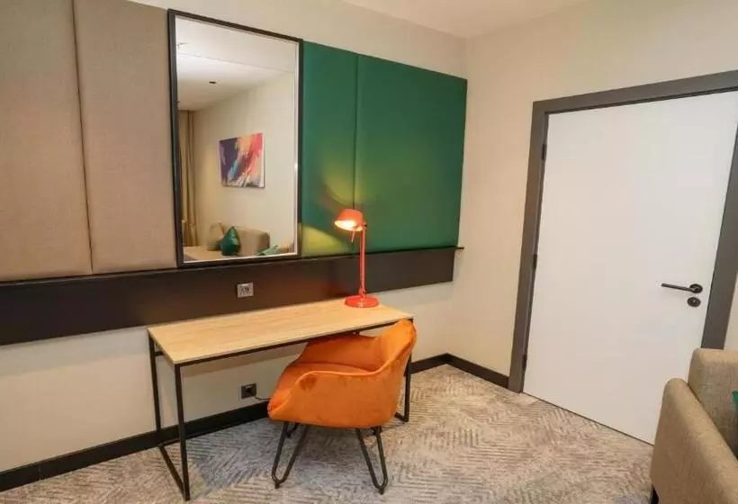 هتل Holiday Inn Tashkent City, An Ihg