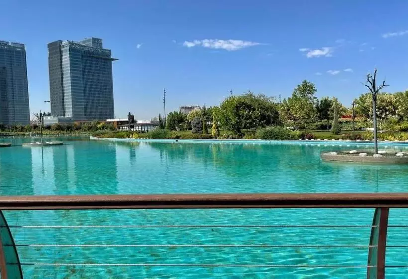 هتل Holiday Inn Tashkent City, An Ihg