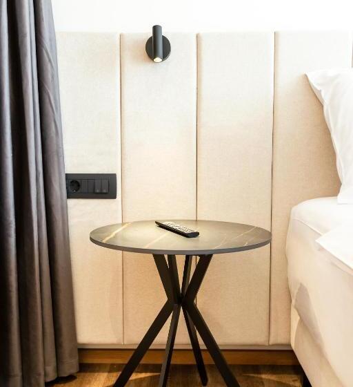 هتل Lonca   Superior