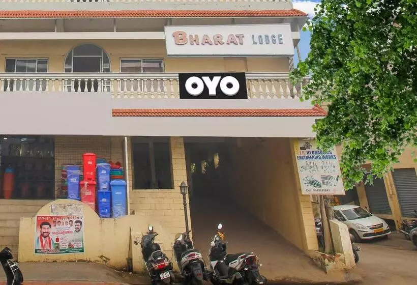 ホテル O Bharat Lodge