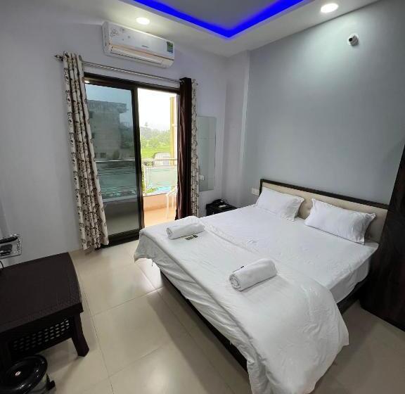 Iira Stays Raigad Srushti Resort