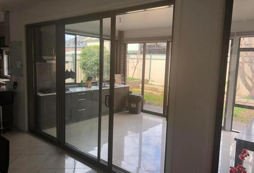 Пансион 6 Rooms Villa