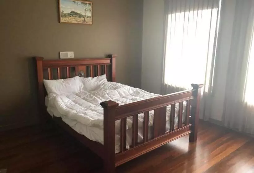 Majatalo 6 Rooms Villa