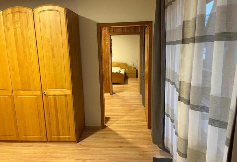 ペンション Landgasthof Blasini   Pfahlhof