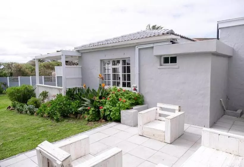 Majatalo Seaside Cottage Kommetjie
