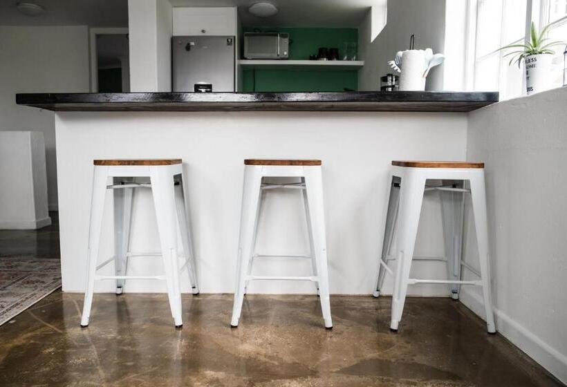 بنسيون Seaside Cottage Kommetjie