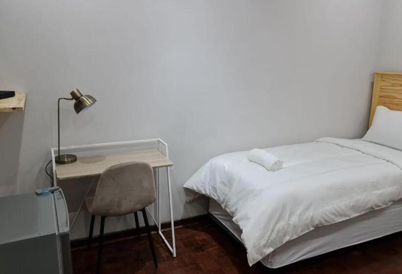 פנסיון Suprime Hotels And Conference