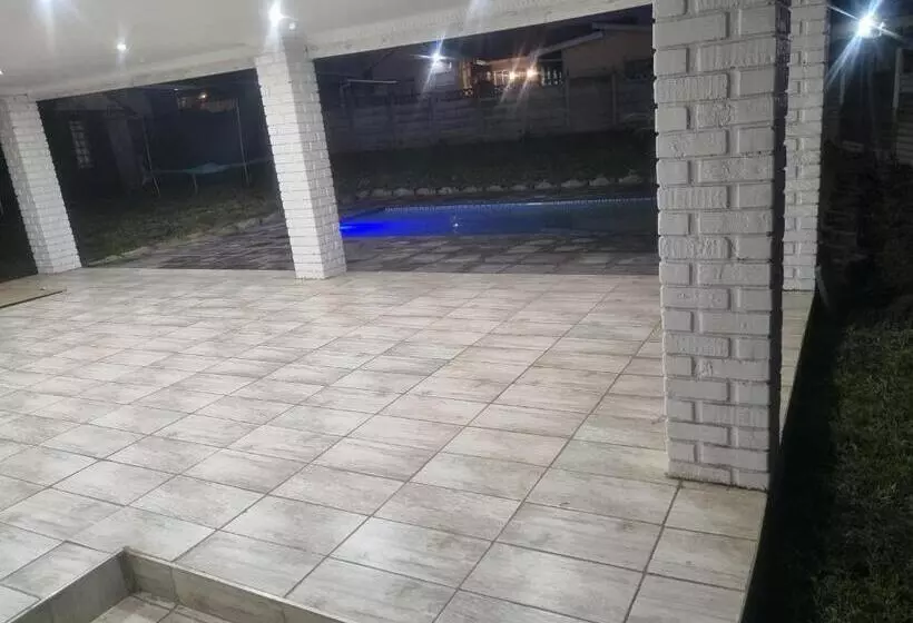 Majatalo Suprime Hotels And Conference