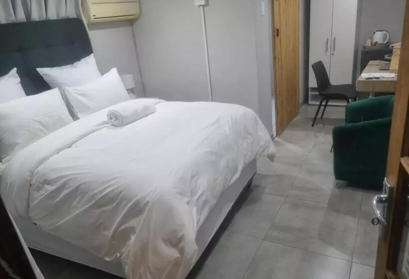 Majatalo Suprime Hotels And Conference