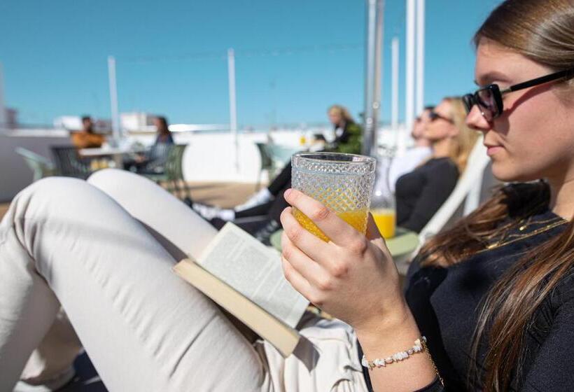 Aila Ii Hotel Boutique By Singularstays Digital Access