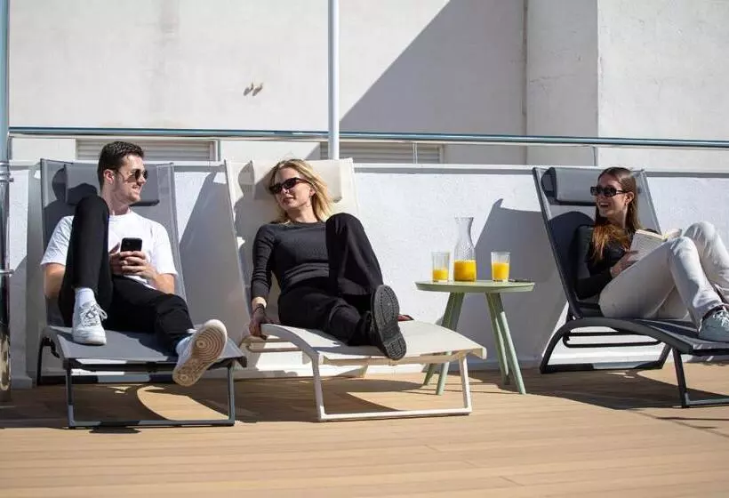 Aila Ii Hotel Boutique By Singularstays   Digital Access
