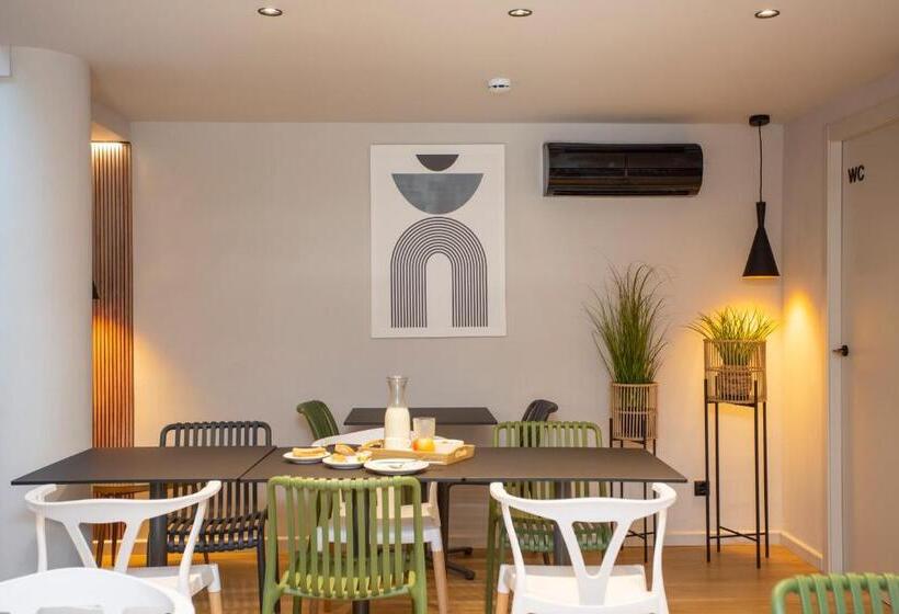 Aila Ii Hotel Boutique By Singularstays Digital Access