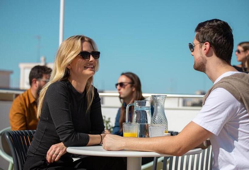 Aila Ii Hotel Boutique By Singularstays Digital Access