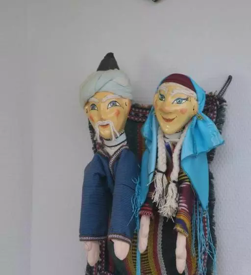 تختخواب و صبحانه Tombe La Nèfle