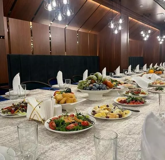 هتل Forest Camp