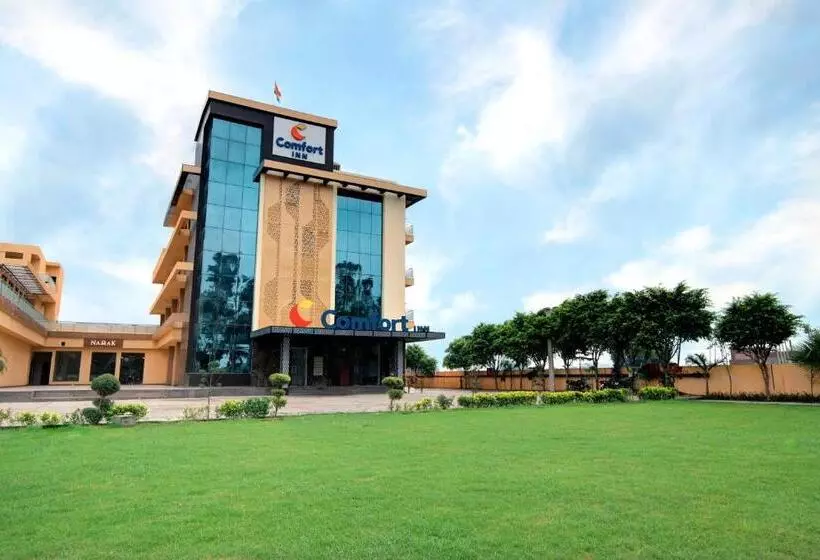 ホテル Comfort Inn Karnal