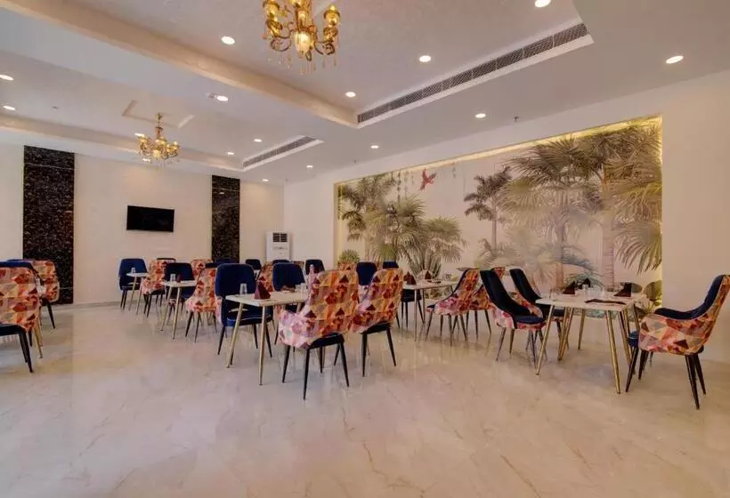 ホテル Comfort Inn Karnal