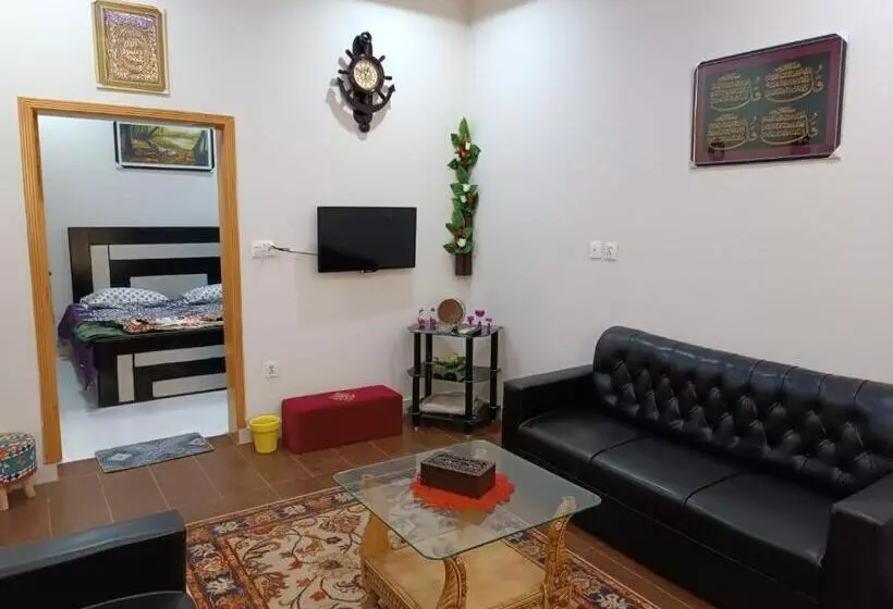 هتل Islamabad Comfort Homes