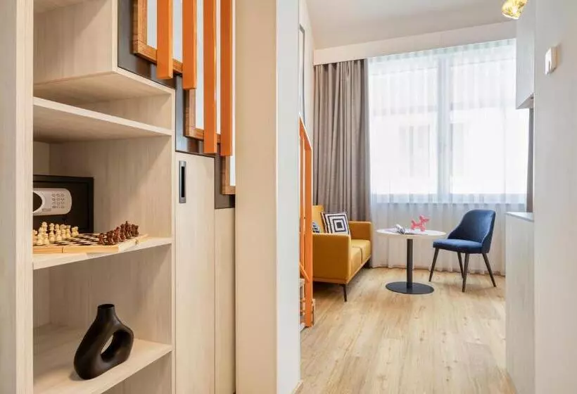 هتل Lyf Schönbrunn Vienna