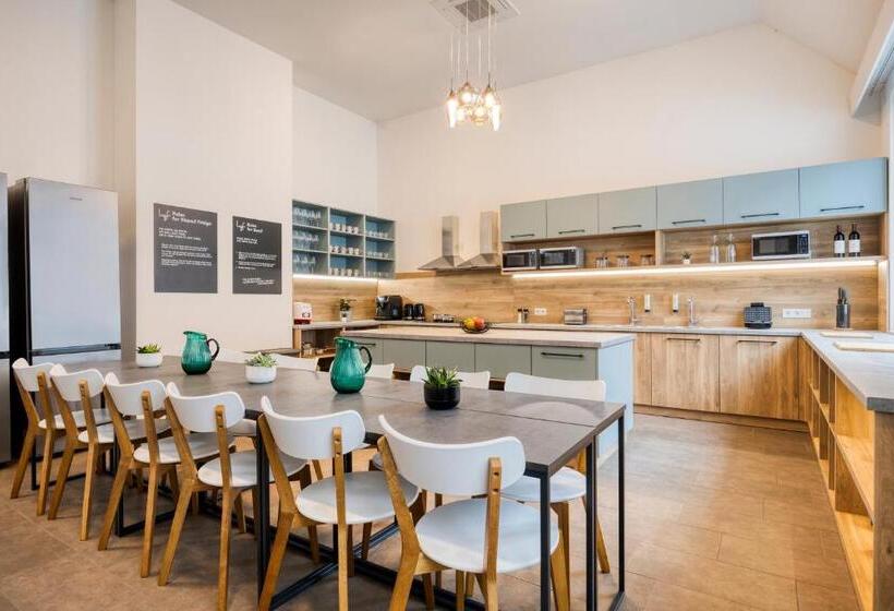 호텔 Lyf Schönbrunn Vienna