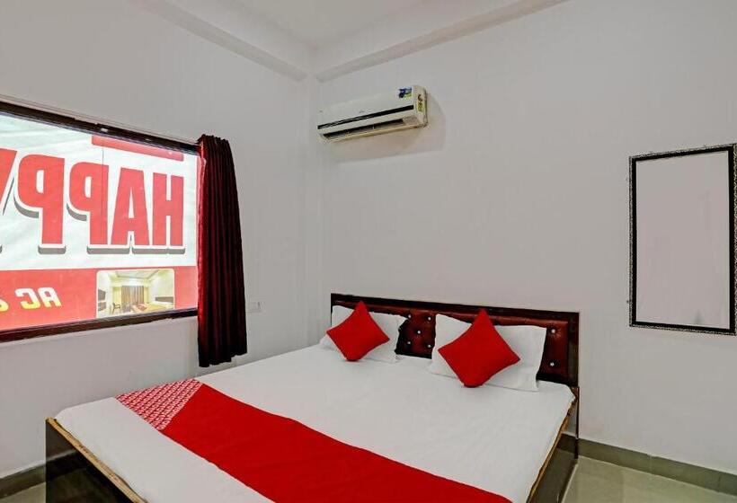 Hotelli Oyo Flagship 81426 Happy Guest House