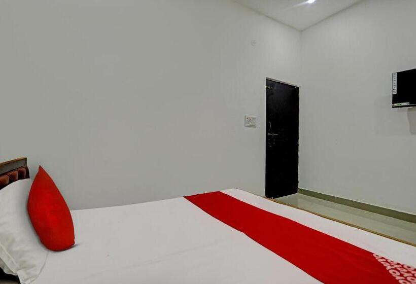 Hotelli Oyo Flagship 81426 Happy Guest House