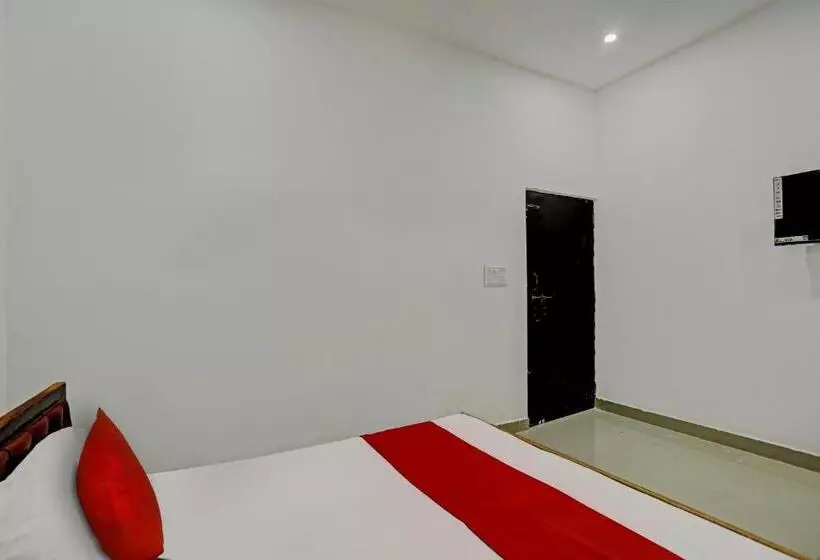 ホテル Oyo Flagship 81426 Happy Guest House