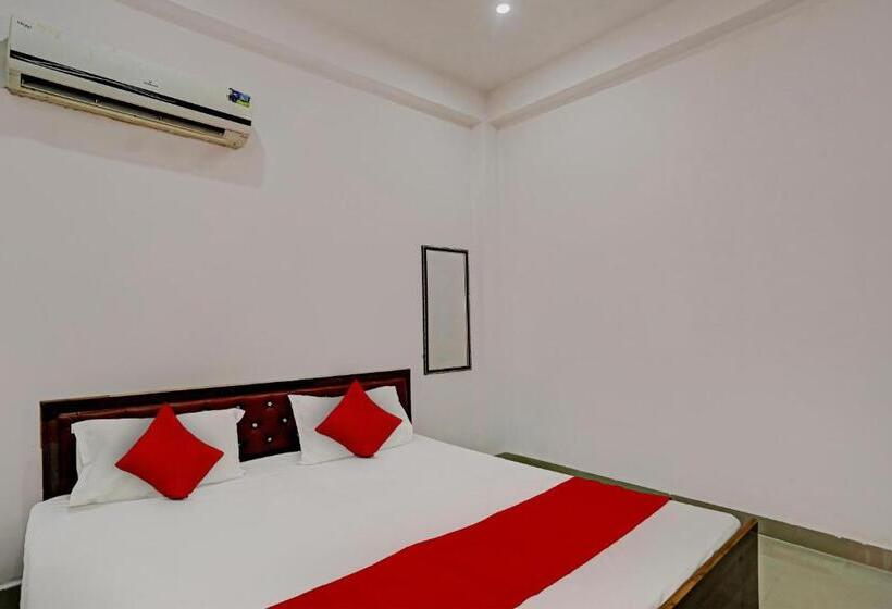 Hotelli Oyo Flagship 81426 Happy Guest House