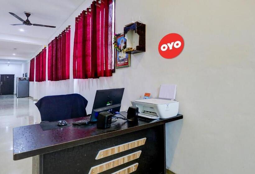 Hotelli Oyo Flagship 81426 Happy Guest House