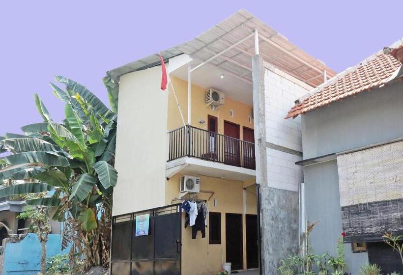 Hotel Oyo Life 92925 Kost Bu Mala 2 Syariah