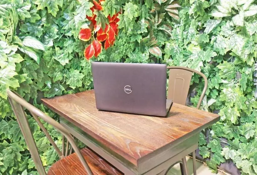 Hotelli Oyo Life 92925 Kost Bu Mala 2 Syariah