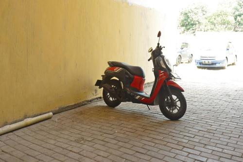 Hotel Oyo Life 92925 Kost Bu Mala 2 Syariah