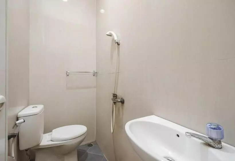 Hotelli Reddoorz Syariah Near Kantor Pajak Telanaipura Jambi