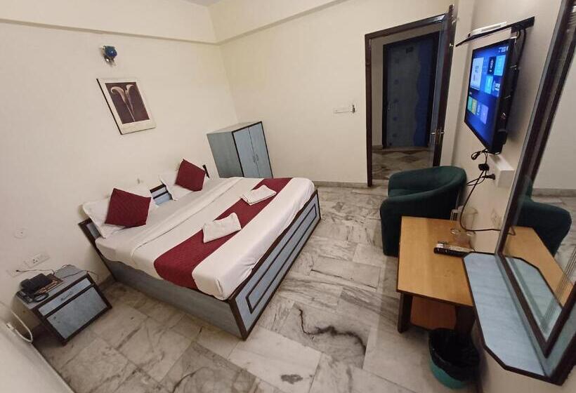 فندق V Inn Sindhi Camp